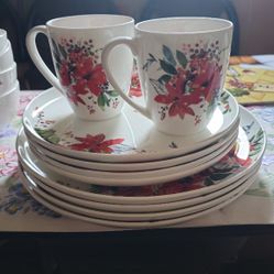 Set De 16 Pz Mikasa Winter Poinsettia