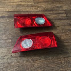 2006-2010 Toyota Sienna Inner Tail light Assembly right and Left Pair Oem