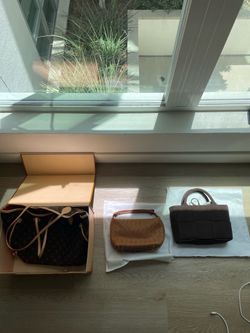 Authentic Lot 3 bags Louis Vuitton , Bottega Veneta , price 500$