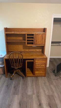 Two Piece Office Desk With Chair and Working Light