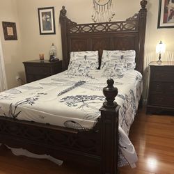 Real Wood Queen Bedroom Set