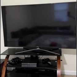 Smart Samsung TV with Stand and Remote