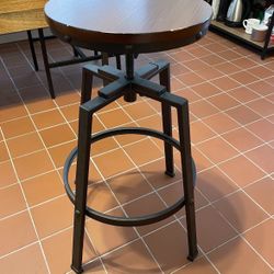 29" Lewiston Adjustable Swivel Barstool
