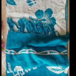 Hawaiian Shall, CA be used as dress, scarf