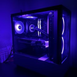 NZXT Custom Gaming Pc w/ gaming keyboard and mouse