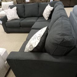Beautiful Nice L shape Sectional!
