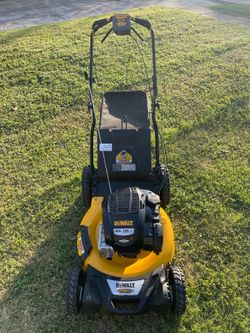 Lawnmower DeWALT 163 cc Self Propelled