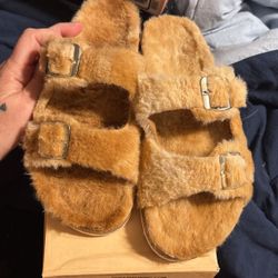 New YOKI Slide Sandals  Size 10 