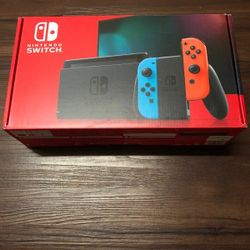SEALED NEW BOX NINTENDO SWITCH + 26 GAMES + WARRANTY