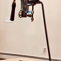 Vintners Reserve  Wine Bottle Corkscrew Opener 