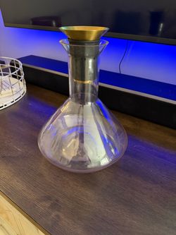 RBT Premium Wine Decanter with Sediment Strainer and Integrated Aerator | Crystal Glass