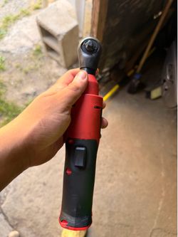 Snap-on 1/4 electric ratchet (tool only, if you want battery too extra cost)
