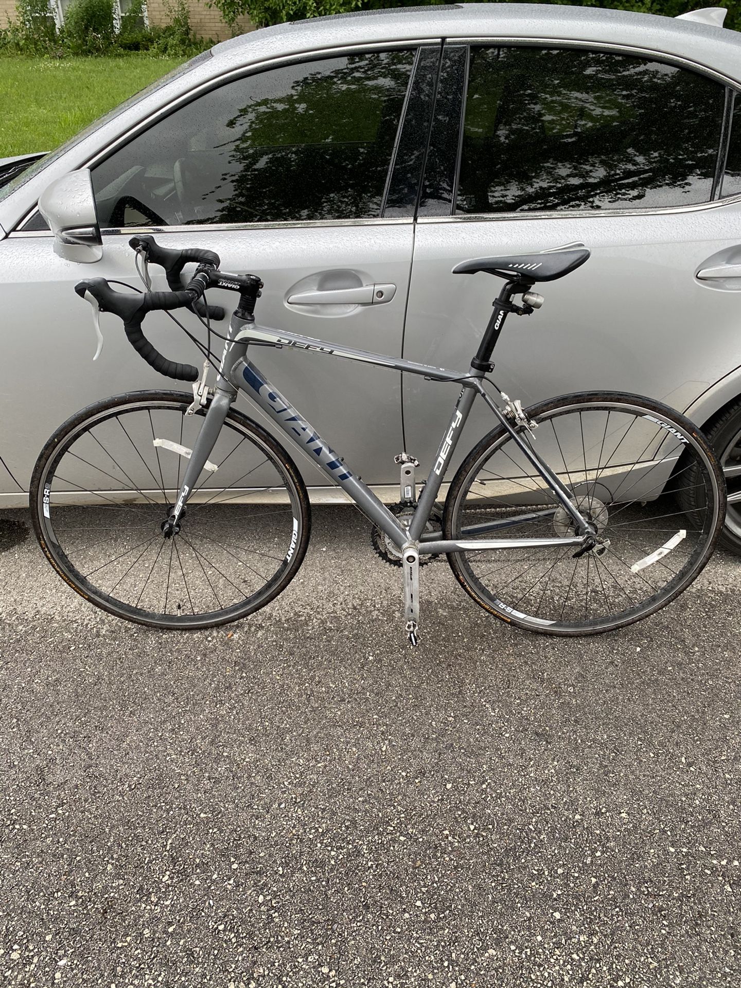 Giant defy aluxx road bike for Sale in Chicago, IL OfferUp