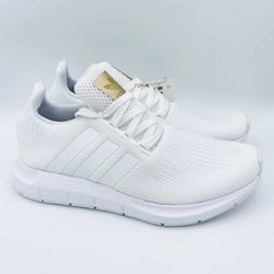 [NEW] Women's adidas Swift Run Shoes White EG9492