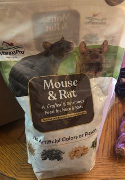Mouse and rat food