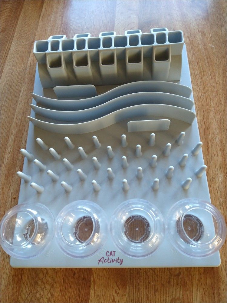 Cat/ Kitten Activity Center