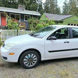 2006 FORD FOCUS ZX4 LOW MILES