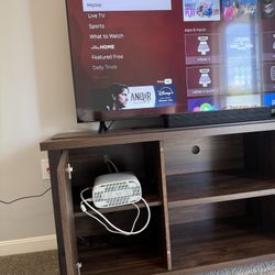 Tv Stand, 55inch Tv With Remote & Soundbar W Remote 