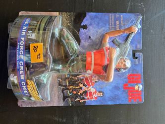 Diferent collectable figures.  Gijoe and more.