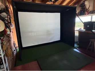 SIG10 Golf Simulator Enclosure W/Accessories