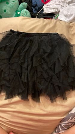 Black Skirt 