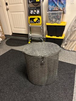 Steel laundry basket