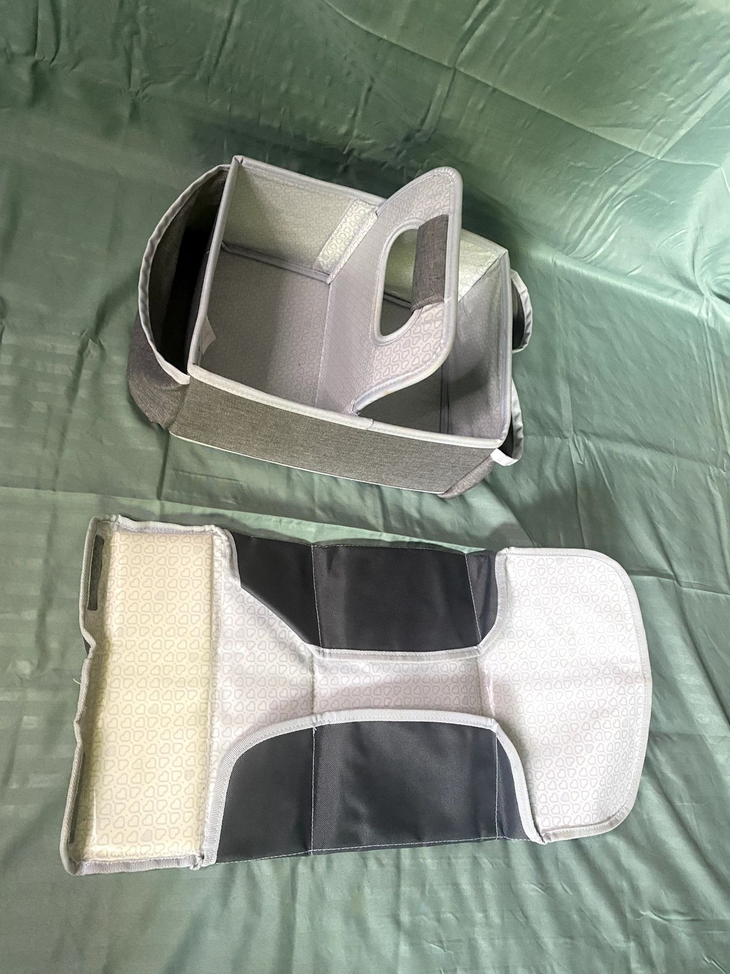 π§Ί Munchkin Portable Diaper Caddy + Changing Mat β $12
