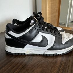 Panda Dunks Size 4.5Y