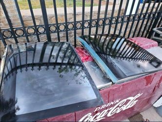 1982 to 1992 CAMARO/FIREBIRD T-TOPS.