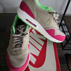 Nike Air Max 1 Essential 