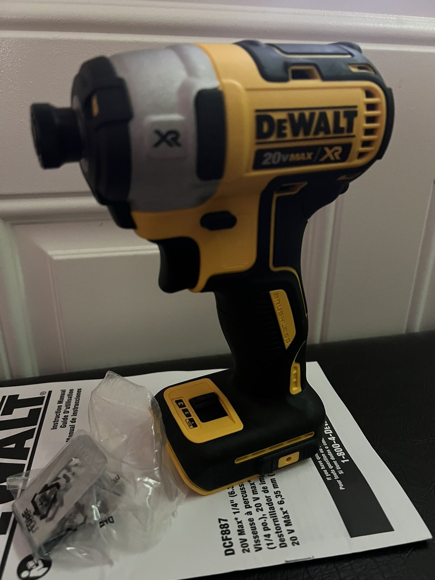 Dewalt ATOMIC 20V MAX Cordless Brushless Compact 1/4 in. Impact Driver 3 Speed (Tool Only) Model DCF850