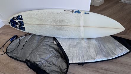 Becker Tiburon Surfboard 6'6" plus padded case