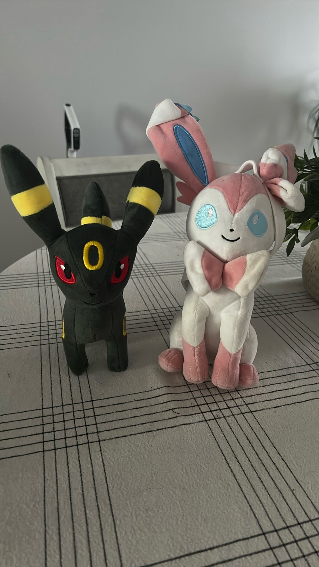 Pokémon Umbreon And Sylveon Plush