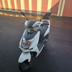 Bintelli Flash 150cc 2022 Moped