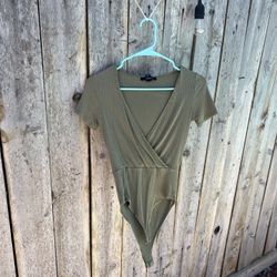 Forever 21 green bodysuit 
