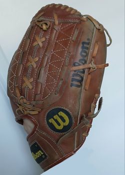 Vintage Wilson Roger Clemens Most Valuable Player Baseball Glove Mitt Signiture Model 1980's Boston Red Sox 