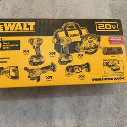 20-Volt XR Lithium-Ion 6-Tool Cordless Combo Kit with (2) 5.0 Ah Battery Packs and Charger
