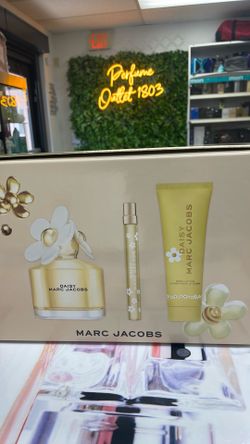 Marc Jacobs Daisy set