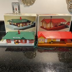 Bachmann Lighted Electric Train Passenger Station & Freight Station HO Scale 