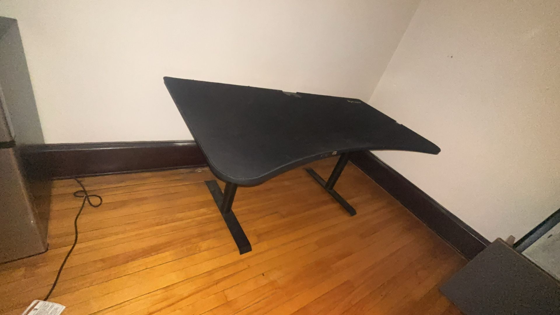 Gaming desk