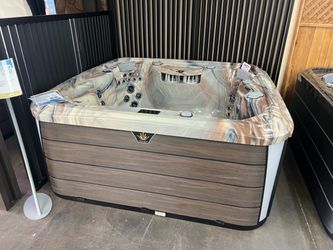 Luxury Hot Tubs for Sale — Bring the Spa Experience Home