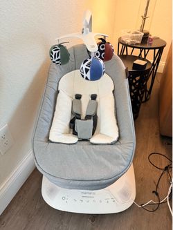 MamaRoo Multi-Motion Baby Swing