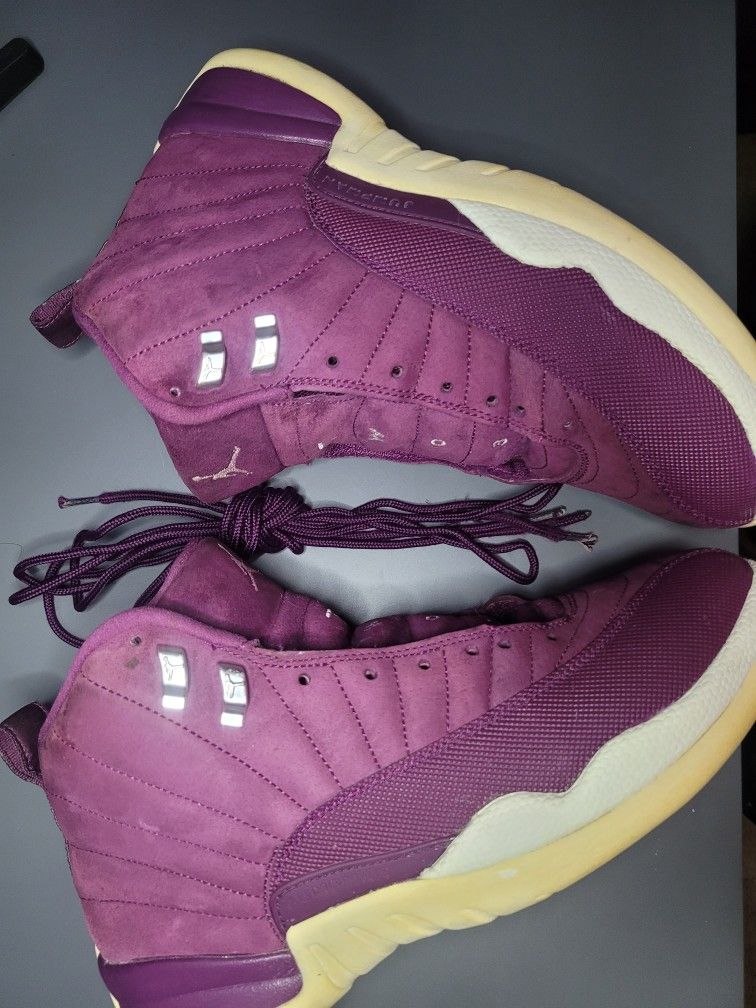 Jordan 12 Bordeaux