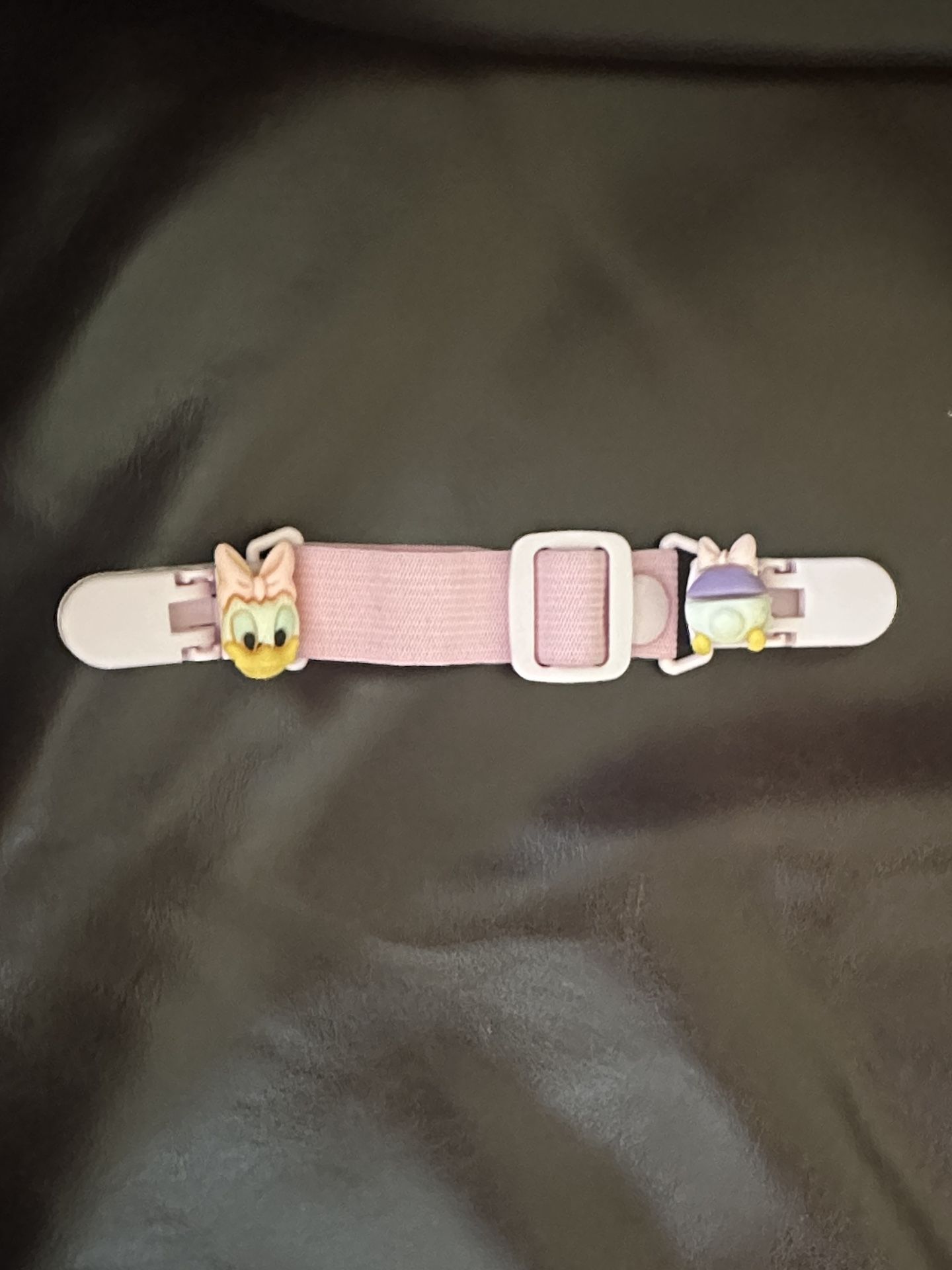 Daisy Duck Pink Clasp Dress Tightener