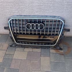 Audi Q5 Front grille 