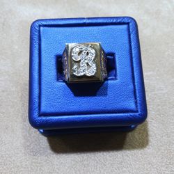 18k Gold Ring With B 