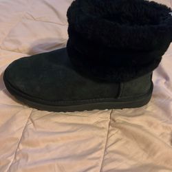 UGG