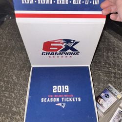 2019 Patriots Season Ticket Holder And Collectible 