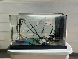5 gallon fish tank with light, heater, pump, gravel