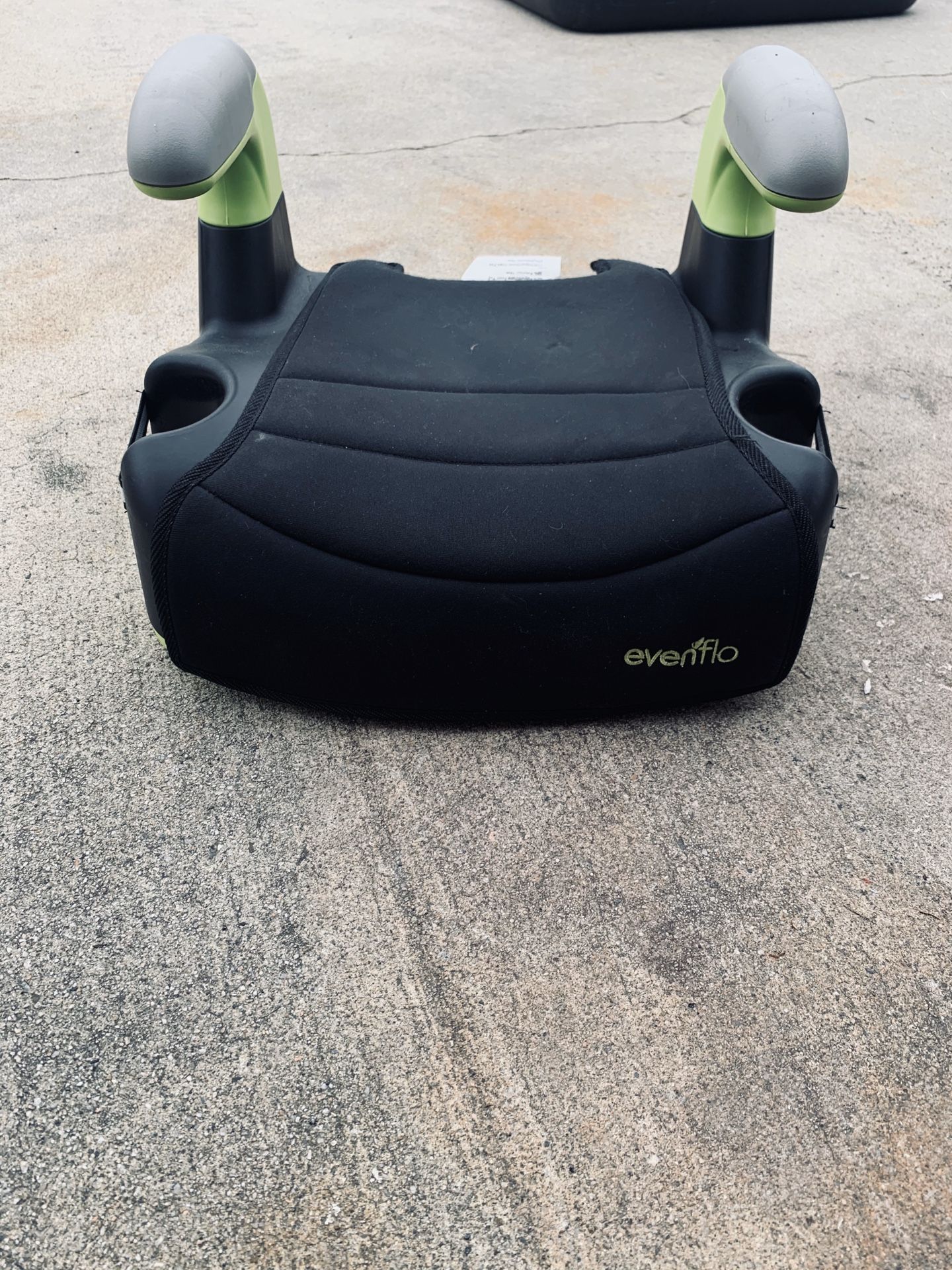Evenflo Backless car booster seat